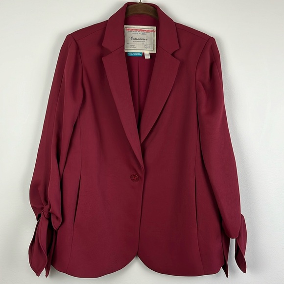 Cartonnier by Anthropologie women’s Tied-Sleeve Blazer in wine. Size 2P - Picture 3 of 13